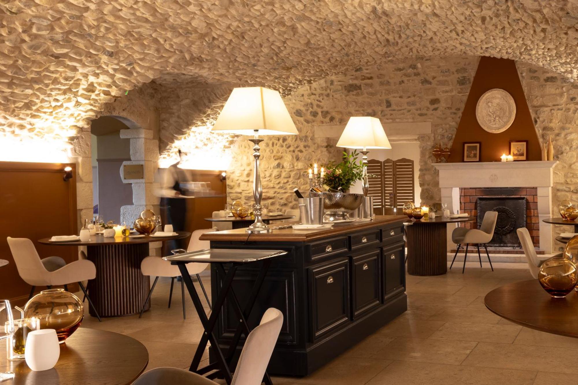 Chateau Les Oliviers De Salettes Charols Екстер'єр фото