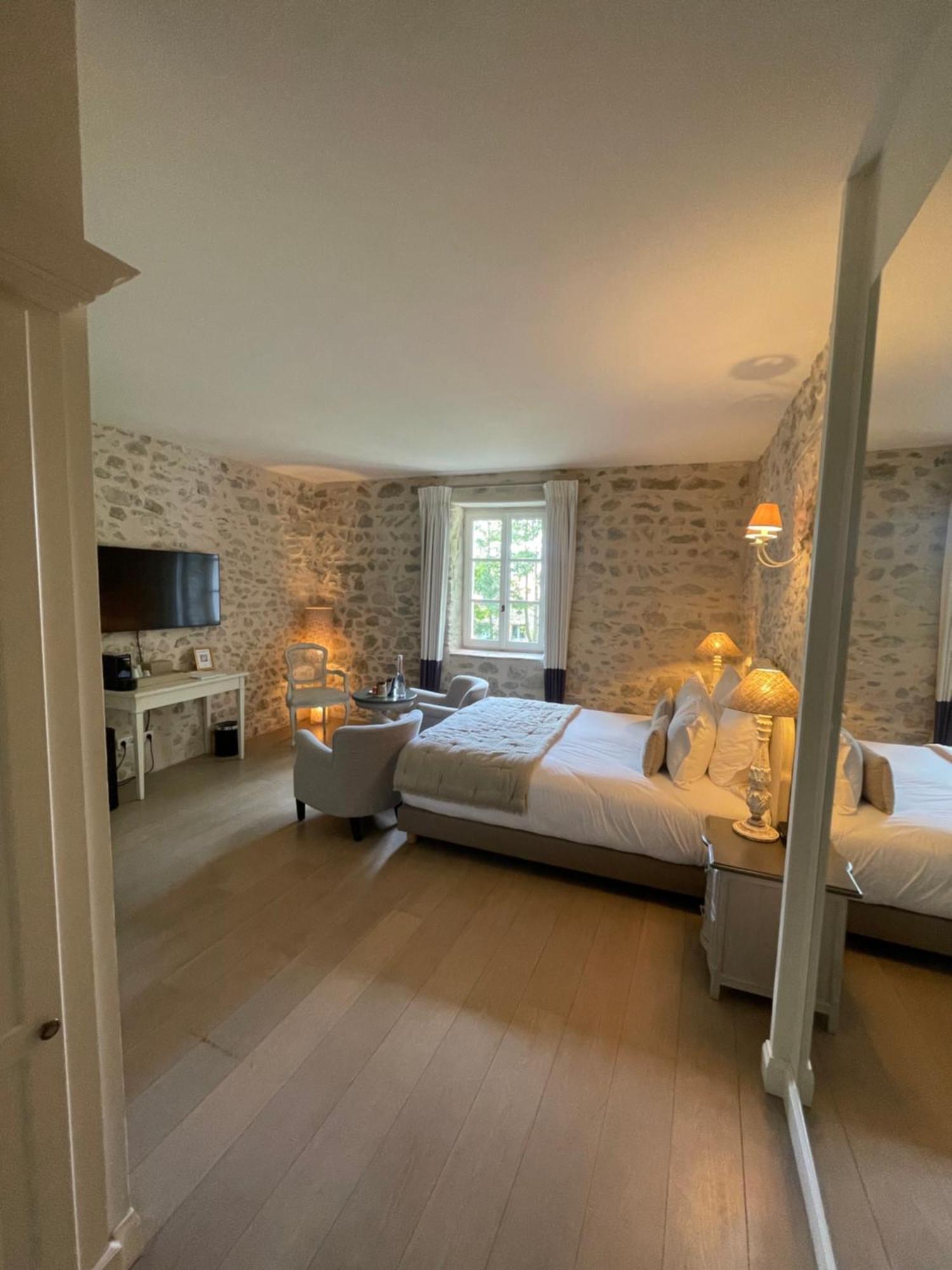 Chateau Les Oliviers De Salettes Charols Екстер'єр фото